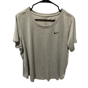 Nike Dri-FIT Legend Women’s Training T-Shirt – Gray – Size XL